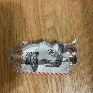 Cabela’s Bass Pro Shop Santa's Wonderland Cookie Cutter Fish NEW Christmas